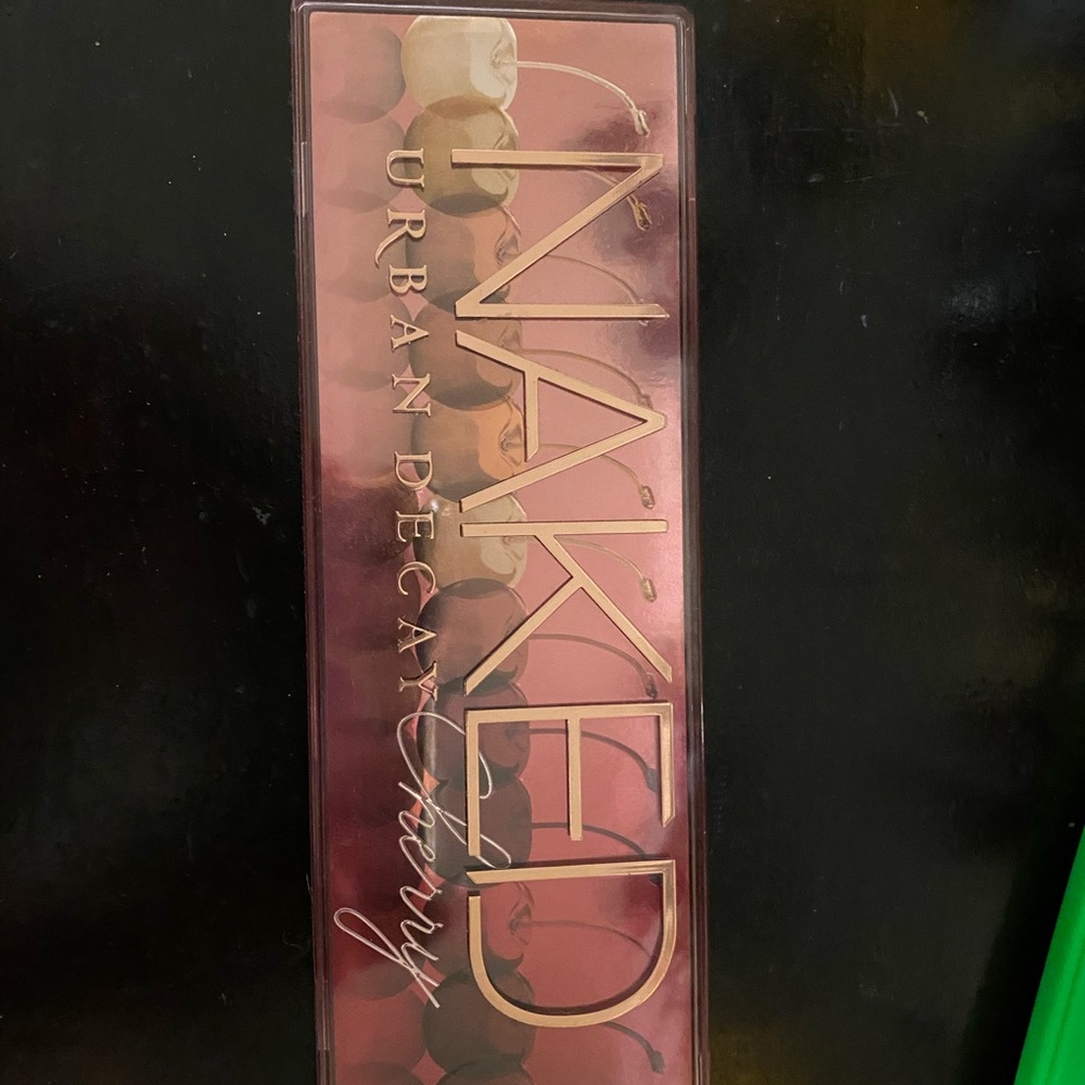 Urban decay naked cherry